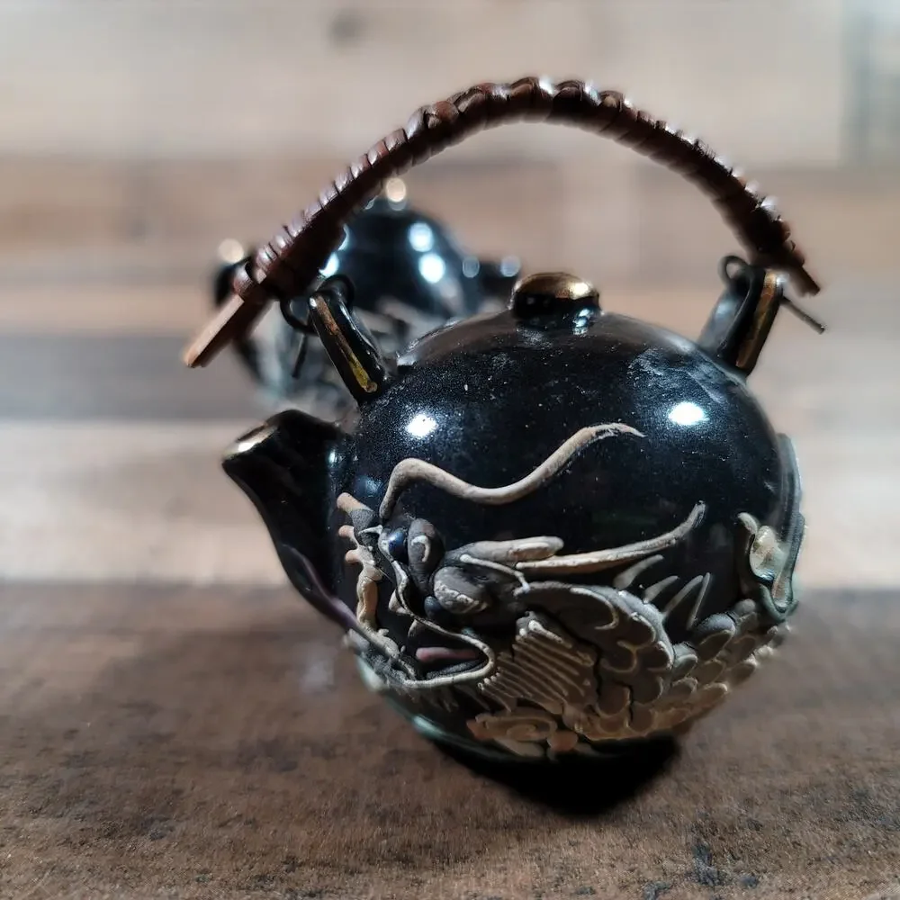 Vintage Dragon Moriage Salt & Pepper Set Tea Kettle Tea Pot Black Glaze Red Clay